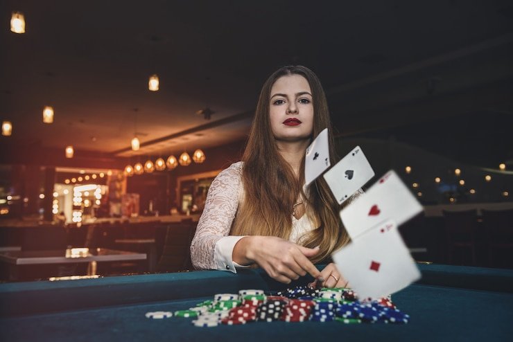Live dealer broadcasting Lightning Roulette at stars77 slots with real-time multiplier display